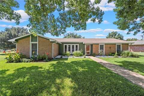 9317 Tree Lake Drive, Waco, TX 76708