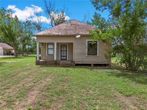 402 E Charles Street, Riesel, TX 76682