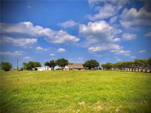 1409 W Trinity, Groesbeck, TX 76642