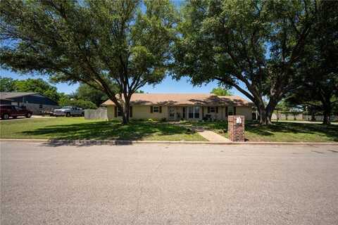 10701 Hiawatha Drive, Waco, TX 76712