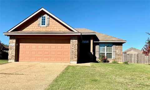 605 S Navajo Trail, Mc Gregor, TX 76657