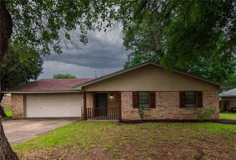 808 Rolling Hills Drive, Hewitt, TX 76643