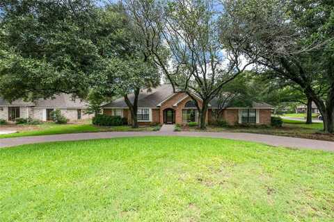 7101 Fish Pond Road, Waco, TX 76710