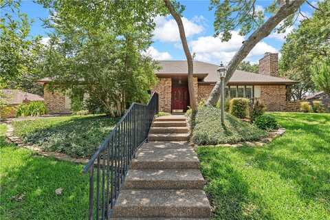 13000 Sandalwood Drive, Woodway, TX 76712