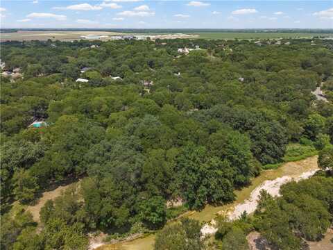 223 Oak Creek Circle, Mc Gregor, TX 76657