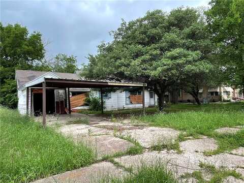 205 N Carpenter Street, Mart, TX 76664