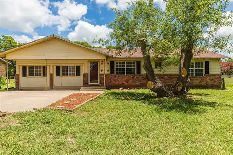 704 4th Street, Eddy, TX 76524