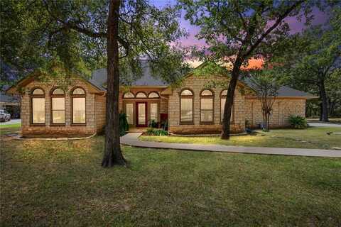 1095 Autumn Oaks Circle, China Spring, TX 76633