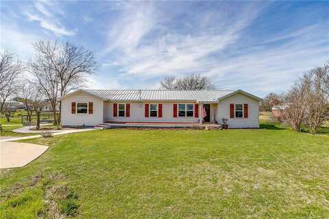 939 Twin Bends Road, Crawford, TX 76638