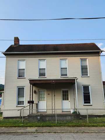 20 3rd Street, McMechen, WV 26040