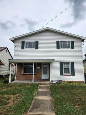 105 East Pollock Street, Paden City, WV 26159