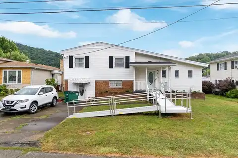 416 Glenwood Ave, Moundsville, WV 26041