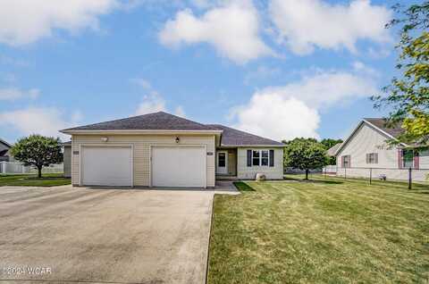 1207 Navajo Trail, Wapakoneta, OH 45895