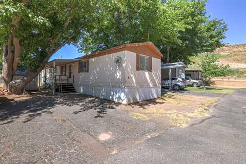 200 E 400 S, Washington, UT 84780