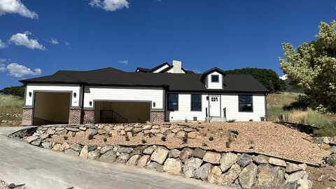 48 W Cove DR, Elk Ridge, UT 84651