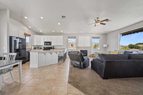 1845 W Canyon View DR, Saint George, UT 84770