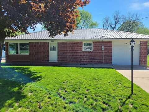 318 Lakeshore Drive, Nashua, IA 50658