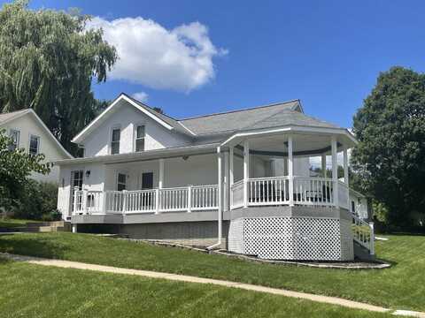 608 Franklin Street, Decorah, IA 52101