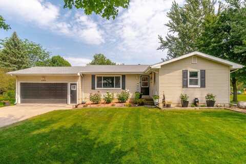 506 Fairlane Street, Dysart, IA 52224