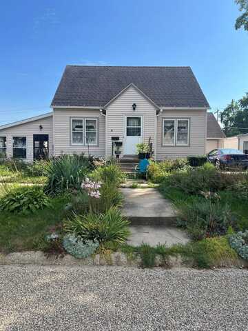 307 W 6th Street, Sumner, IA 50674