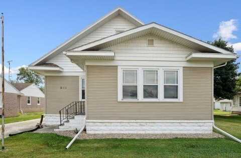 811 Parriott Street, Aplington, IA 50604