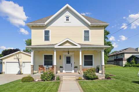 105 Locust Street, Strawberry Point, IA 52076