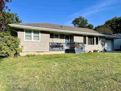 112 Hillcrest Drive, Reinbeck, IA 50669