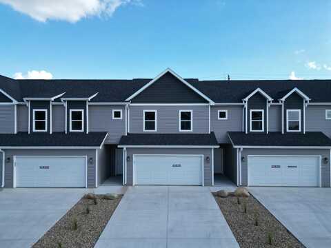 713 Spruce Needle Lane, Cedar Falls, IA 50613