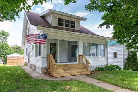 117 E Washington Street, Shell Rock, IA 50670