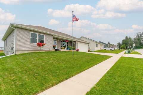 3801 Monaghan, Waverly, IA 50677