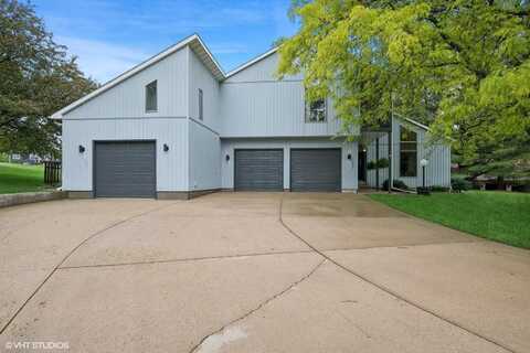 1205 NE 1ST Avenue, Waverly, IA 50677