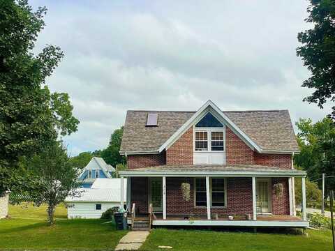 309 E Clark Street, Fayette, IA 52142