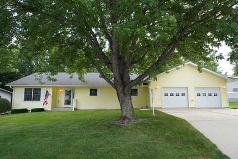 207 Dawn Drive, Nashua, IA 50658