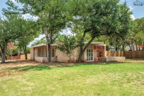 2904 STURDEVANDT PLACE, Wichita Falls, TX 76301