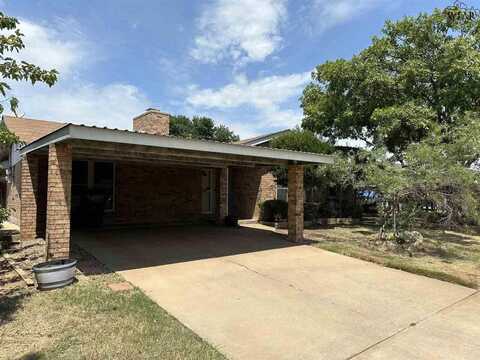 1404 LARCHMONT PLACE, Wichita Falls, TX 76302