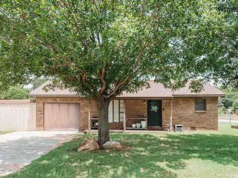 402 N BELMONT STREET, Petrolia, TX 76377