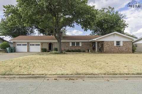 508 W CLARA AVENUE, Iowa Park, TX 76367