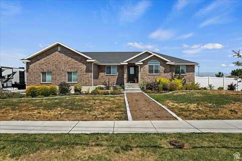 3332 W 1800, Clinton, UT 84015