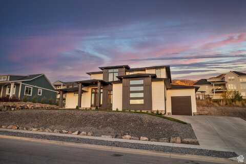 94 S 950 E, Hyde Park, UT 84318