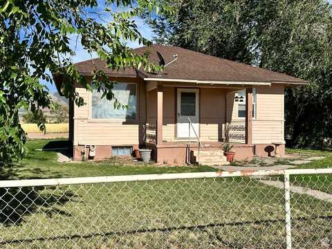 270 N MAIN, Meadow, UT 84644