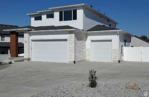 2244 W 1300 N, Clinton, UT 84015