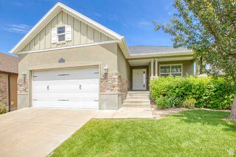 831 W SADDLEBROOK DR, Kaysville, UT 84037