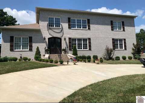 2108 Spindletop Drive, Murray, KY 42071