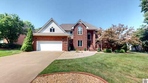 201 Country Club Lane, Murray, KY 42071