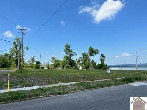 601, 607, 609 East Broadway, Mayfield, KY 42066