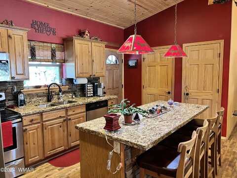 1021 E Tyson Place, Show Low, AZ 85901