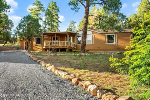 2192 Gingerbread Lane, Overgaard, AZ 85933