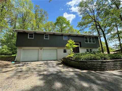 34 Overlook Drive, Indiana, PA 15701, White, PA 15701