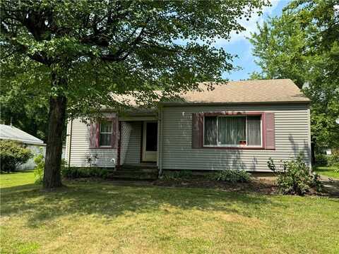 2159 Woodbine Dr, Hermitage, PA 16148