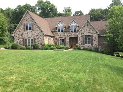 207 Pheasant Ridge Dr, Centertown, PA 16001